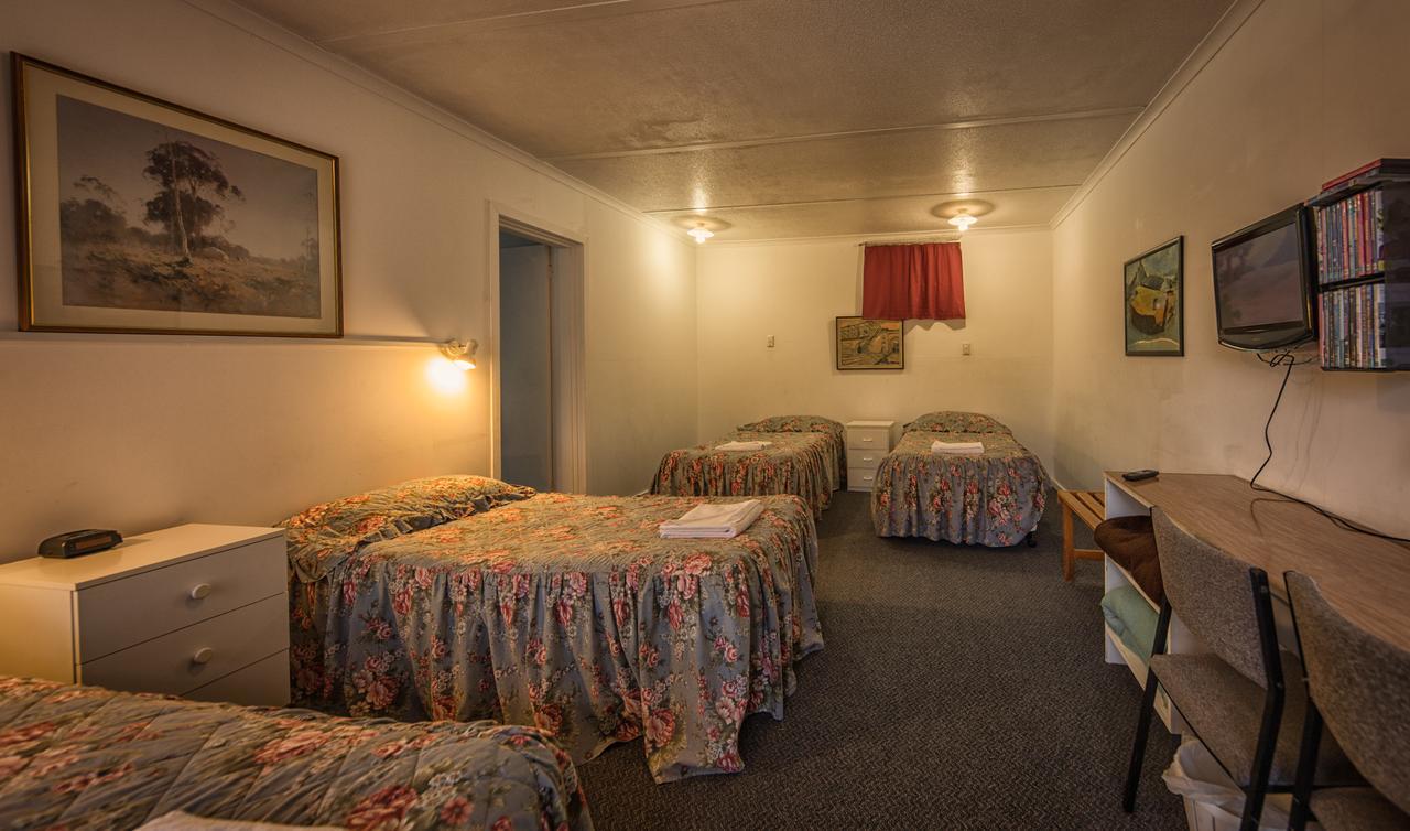 Heywood Motor Inn Exterior photo